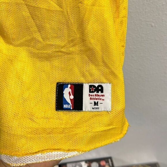 Alleson Athletic Men's Vintage Reversible Lakers Magic Johnson Reversible Jersey - Picture 2 of 7